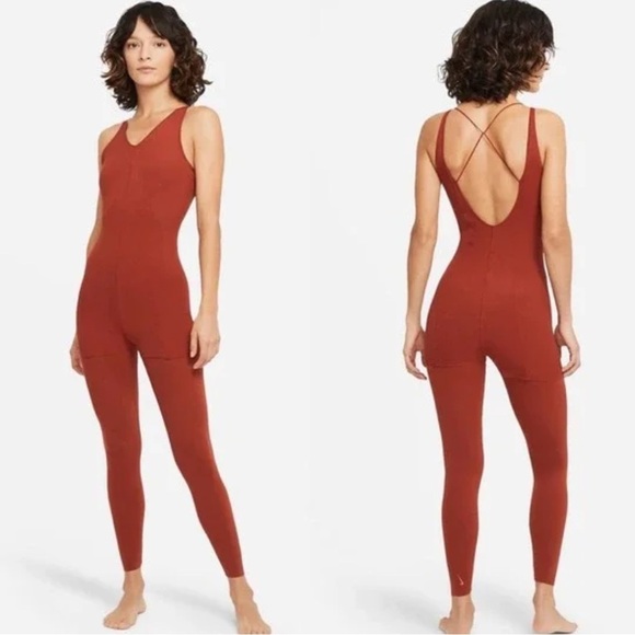 Nike Yoga Lux Jumpsuit Jumper Layered 7/8 Training Size XS rust orange red - Picture 1 of 13